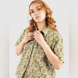 Sisstrevolution Chic Olive Green Patterned Button Down Shirt